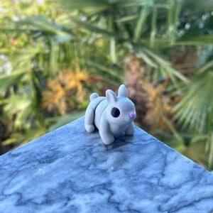 Gri Tavşan - Hareketli Figür