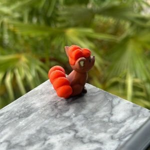 Vulpix #0037 - Pokemon Figürü